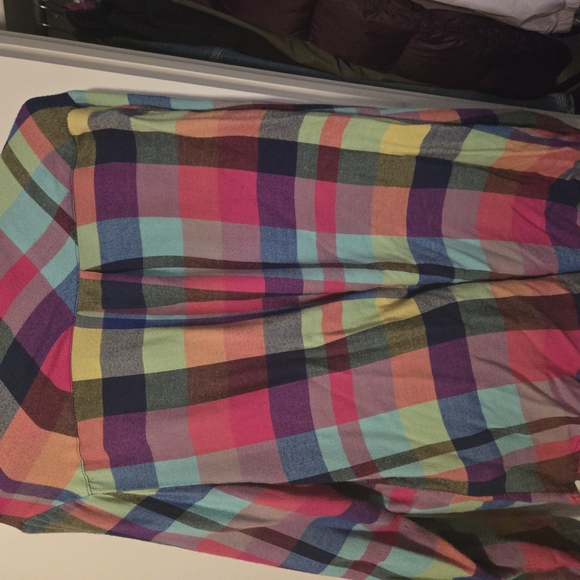 Torrid 2X Red and Pink Button Down Flannel Shirt with Vibrant Plaid - Picture 2 of 2